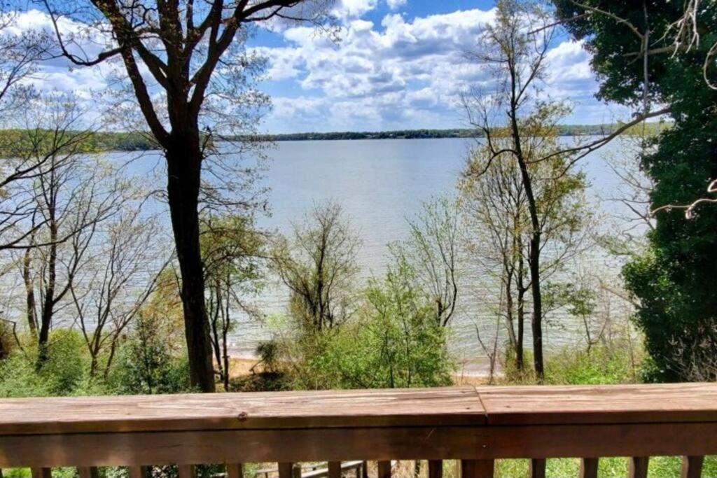 2 Bedroom Newly Renovated Waterfront Home; 10 Min From Mgm & The Gaylord ฟอร์ทวอชิงตัน ภายนอก รูปภาพ